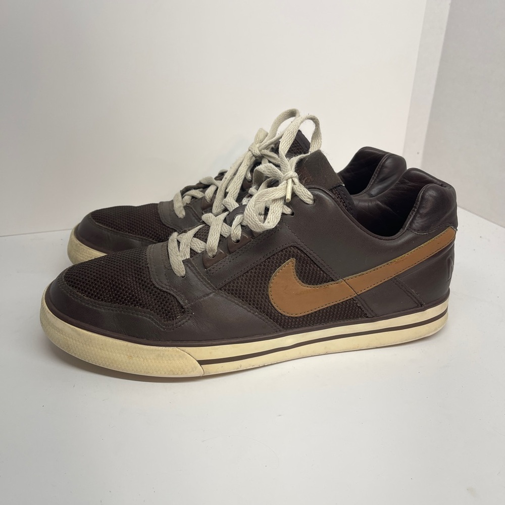 NIKE Delta Force Low Brown Beige Sneakers Mens Size 9 370543-221